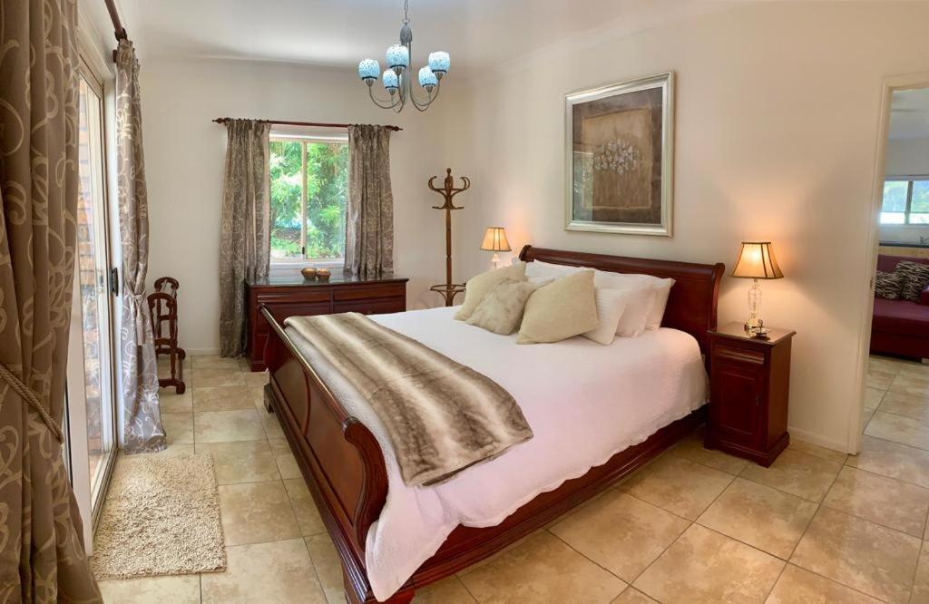 River Gum Luxury Bed And Breakfast Diddillibah Exterior foto